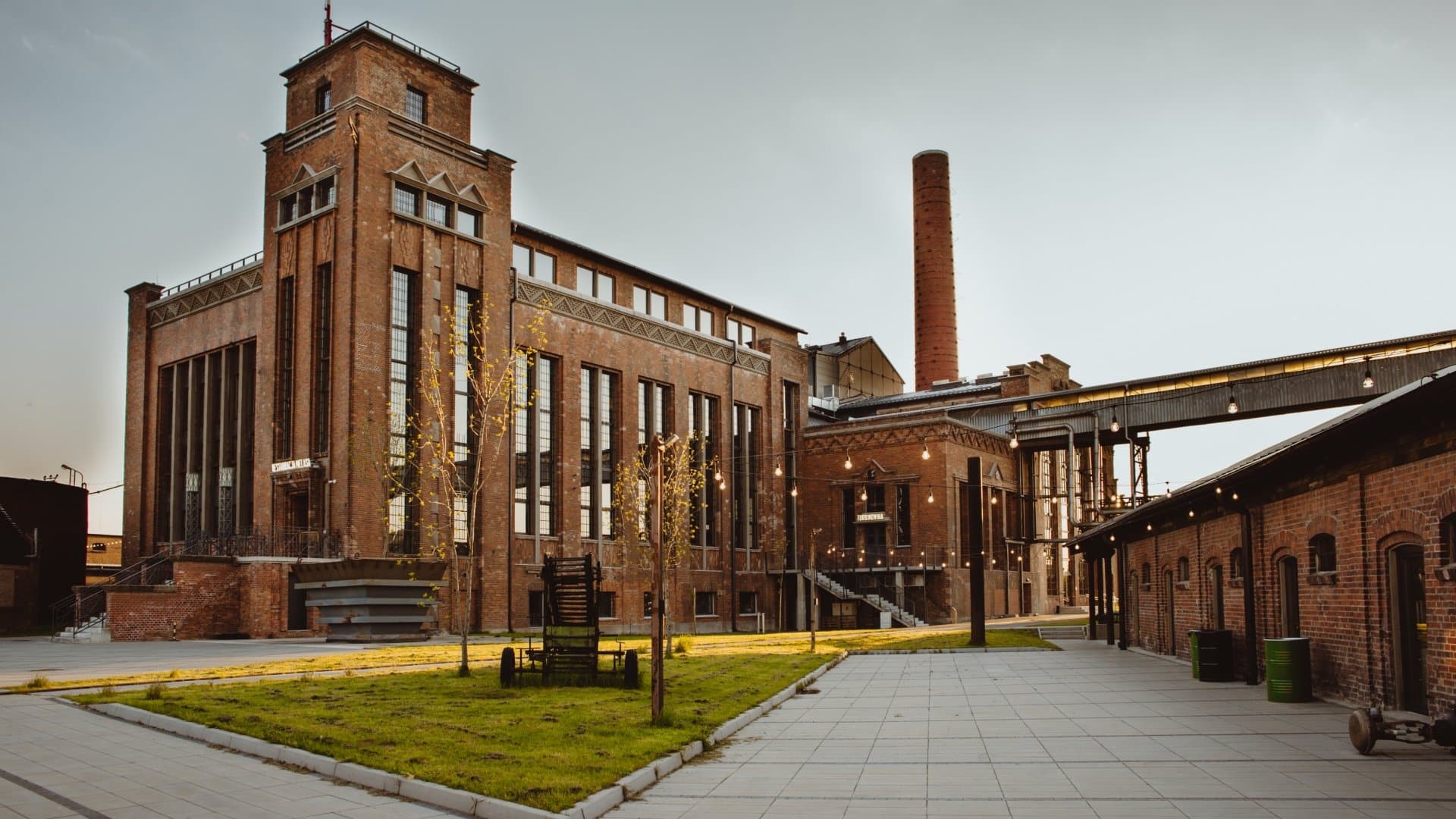 Cukrownia Żnin - industrialny kompleks hotelowy z lotu ptaka